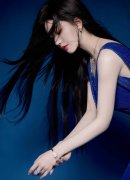 <b>持久违规收受礼物、礼金</b>